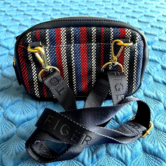 TOMMY HILFIGER BELT BAG WITH VERTICAL LINES - Picture 3 of 9